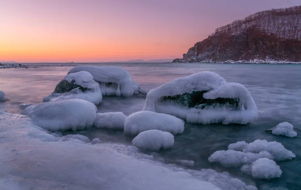 Winter on the coast — Stock Photo, Image