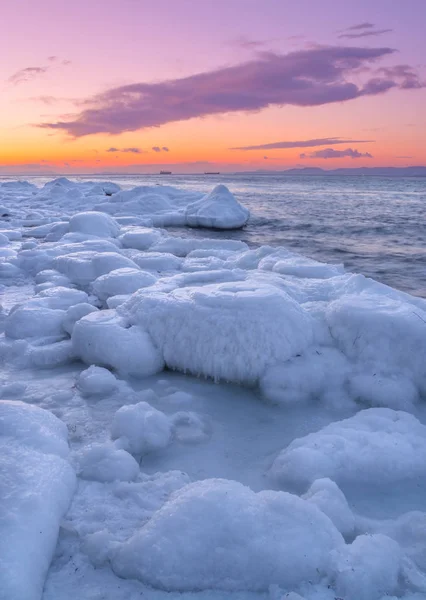 Winter on the coast — Stock Photo, Image