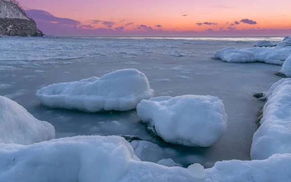 Winter on the coast — Stock Photo, Image