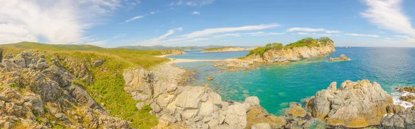 Gökyüzü ve dalgalar deniz manzara