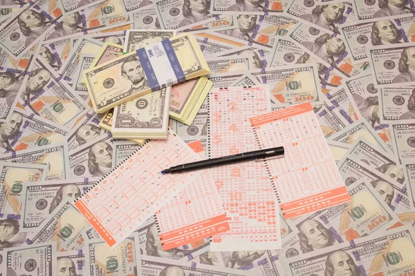 Gana Lotería Billete Lotería Lápiz Sobre Fondo Dólar — Foto de Stock