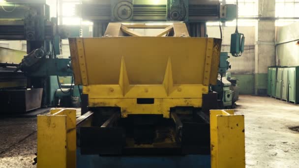 Stroje na obrábění kovů. — Stock video