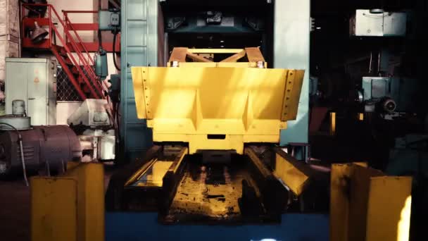 Máquinas para trabalhar metais . — Vídeo de Stock