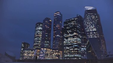 Moskova, Rusya - Jan 2017: Moskova new city ve Moskova Nehri geceleri