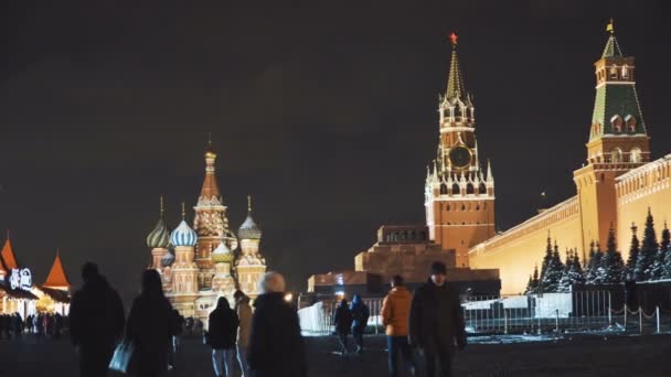 Gece Kızıl Meydan Kremlin St Basils Katedrali kaymak — Stok video