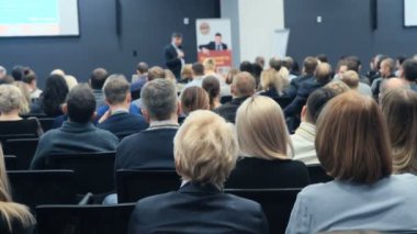 Bizim zaman ve bkz: sorununun ekonomik sorunları çözmek için kişi Forum.