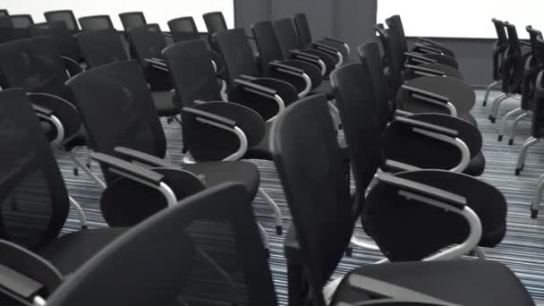 Free chairs or chairs in the conference room — Stock Video