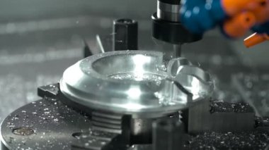 Metal işleme Cnc freze makinesi.