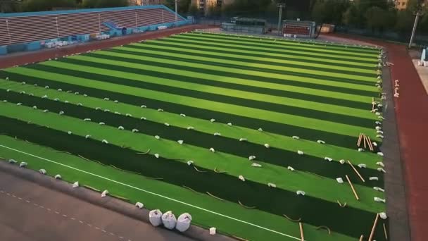 Luchtfoto schieten: Hd - voetbal. Schone nieuwe voetbalveld. Nieuwe ... Luchtfoto schieten: Hd - voetbal. Schone nieuwe voetbalveld. Nieuwe ...