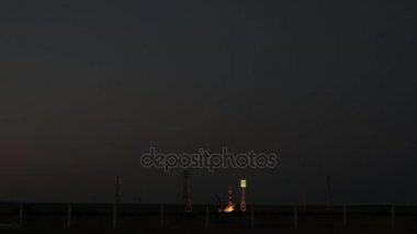 Baykonur, Kazakistan - Jule 28: Soyuz Fg Ms-05 uzay roketi lansmanı. Gezegen Dünya'Uluslararası Uzay İstasyonu için astronotlar uzaya uzay aracı başlattı, sinek