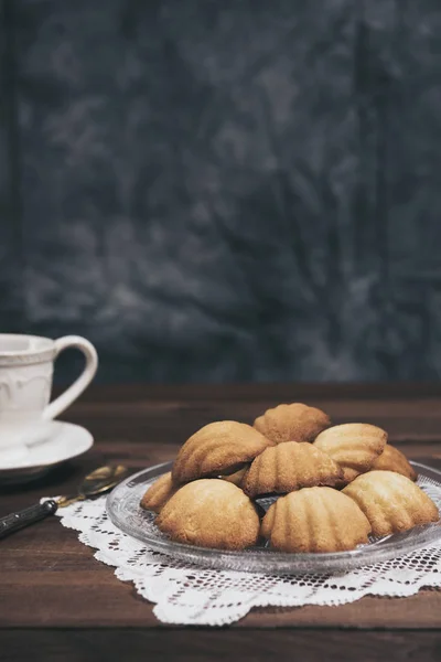 Beurre noisette ile Fransız kurabiyeleri.