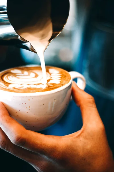 nasıl kahve latte sanat yapmak