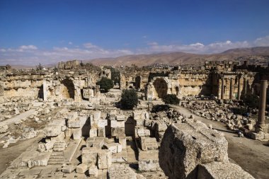 Giriş Baalbek, Bekaa Vadisi Lübnan büyük Heliopolis mahkeme ve Jüpiter Tapınağı kalıntıları