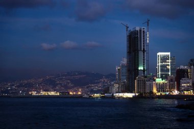 Gece Beyrut 'ta bir koy manzarası, Lübnan