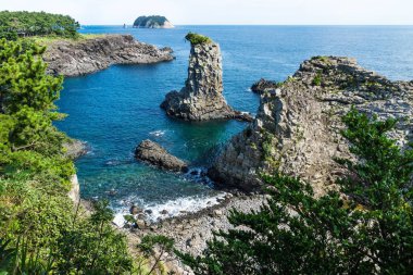Kaya oluşumu Oedolgae Seogwipo, Jeju Adası, Kore beach ile okyanus içinde
