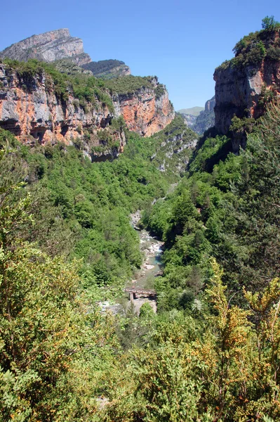 Natural park of Ordesa and Monte Perdido in the Pyrenees. Huesca Spain — Stock Photo, Image