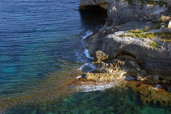 İspanya 'nın Mallorca adasındaki Cala Millor' ın kartpostalları.