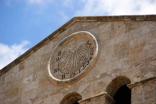 Palma de Mallorca 'daki eski güneş saati