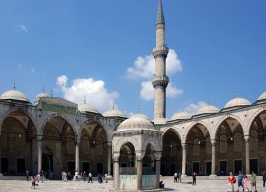 İstanbul 'un Mavi Camii, Sultan I. Ahmed tarafından inşa edildi.