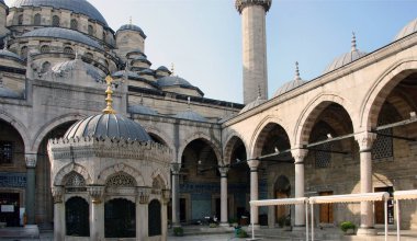 İstanbul 'un Mavi Camii, Sultan I. Ahmed tarafından inşa edildi.