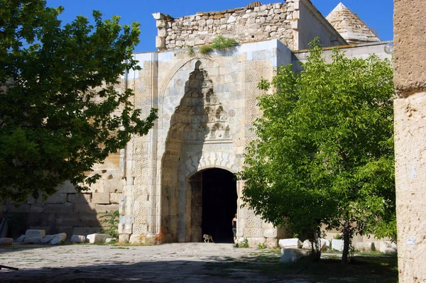 Σουλτάν Χαν είναι ένα μεγάλο 13ου αιώνα Seljuk Caramanseray βρίσκεται στην πόλη του Σουλτάν — Φωτογραφία Αρχείου
