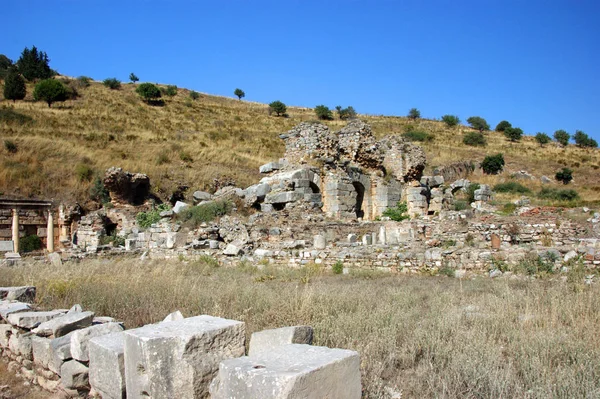 Cidade antiga de Éfeso, na parte ocidental do peru contemporâneo — Fotografia de Stock