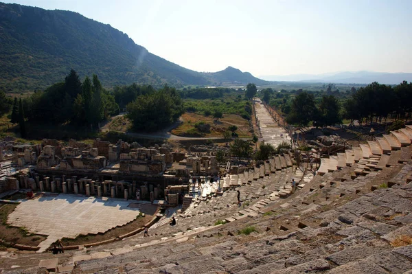 Antigua ciudad de Éfeso, en la parte occidental del pavo contemporáneo — Foto de Stock