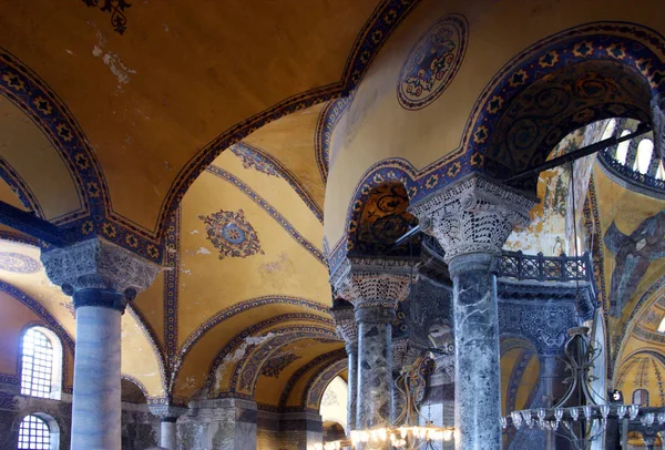 Basilikan Santa Sofia, är symbolen för Istanbul — Stockfoto