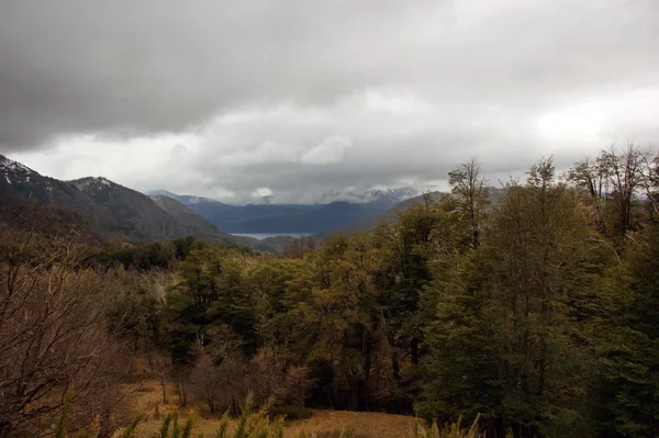 Alrededores de Bariloche. Parque Nacional Nahuel Huapi . — Foto de Stock