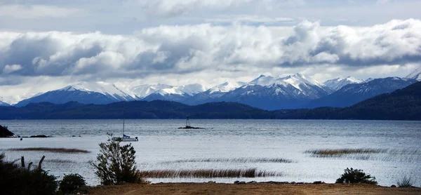 Omgeving van Bariloche. Nationaal park Nahuel Huapi. — Stockfoto