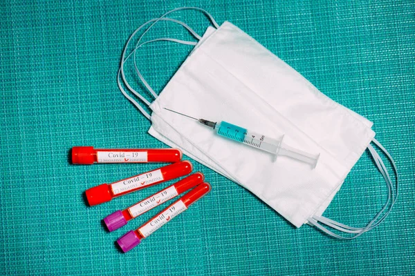 코로나 바이러스 백신이야 시험관에서의 코로나 바이러스 — 스톡 사진