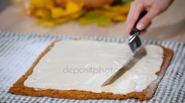 Kabak yemek krema ile rulo.