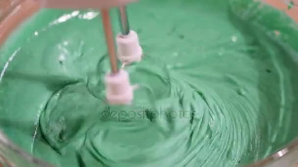 Mescolare Impasto Ciotola Con Miscelatore Motore Preparazione Alimentare Dolce — Video Stock