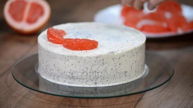 Eller greyfurt ile pasta süslemeleri