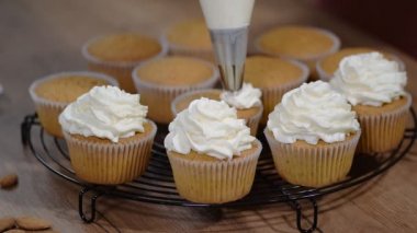 Şef için bir parti Top kek dekorasyon