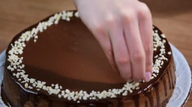 Fındıklı çikolatalı cheesecake dekorasyon