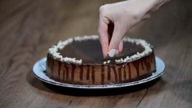 Fındıklı çikolatalı cheesecake dekorasyon