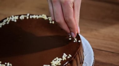 Fındıklı çikolatalı cheesecake dekorasyon