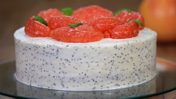 Zelfgemaakte Cake Met Grapefruit — Stockvideo