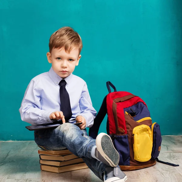 Concepto escolar. Volver a la escuela —  Fotos de Stock