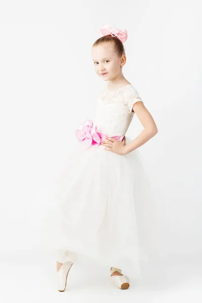 Belle Danseuse Ballet Sur Fond Blanc Petite Ballerine Élancée Robe — Photo