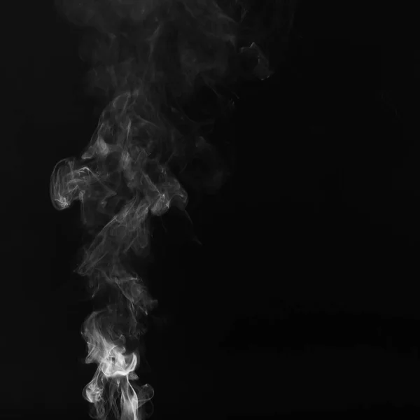 Belle Fumée Blanche Sur Fond Noir — Photo