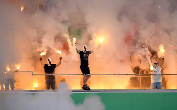 Apoiantes do futebol Legia Warszawa . — Fotografia de Stock