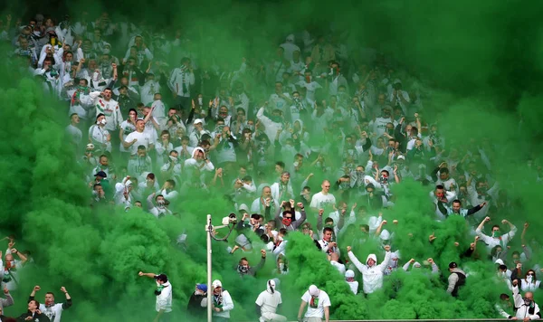 Legia Warschau Fußballfans. — Stockfoto