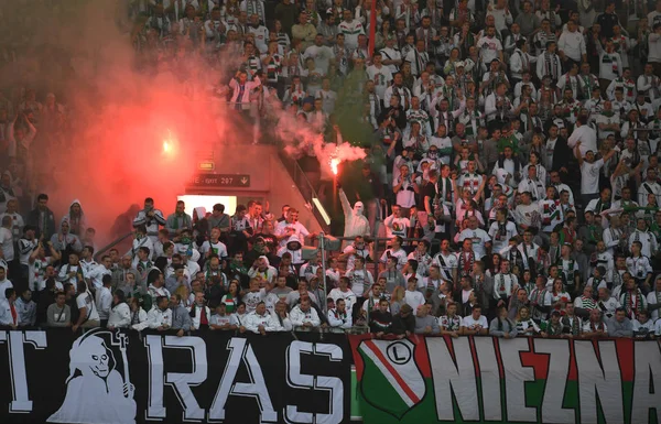 Legia Warszawa szurkolók. — Stock Fotó