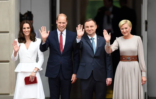 William ve Kate Polonya'da ziyaret edin