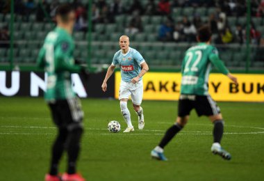 Varşova, Polonya, 08 Mart 2020: Polonya Süper Ligi Ekstraklasa futbol maçı Legia Warszawa ve Piast Gliwice, Jakub Czerwinski (Piast Gliwice) 