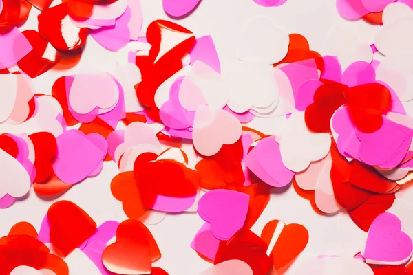 Confetti Colorati Forma Cuore Sfondo Bianco Concetto San Valentino Sfondo — Foto Stock