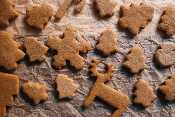 Hornear galletas de Navidad . — Foto de Stock