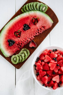 Taze sulu karpuz dilimi 